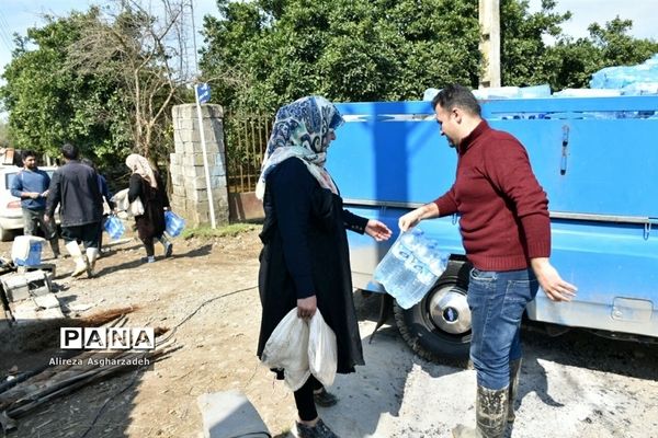 وضعیت مردم سیل‌زده در روستاهای دستنکلاه و تالارپشت سیمرغ