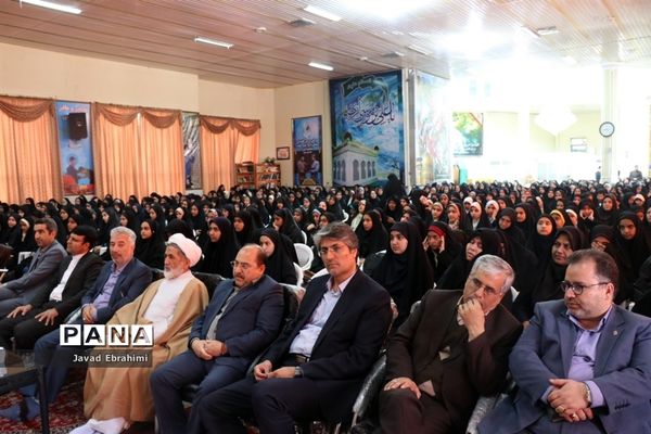 پایان مرحله اول سی و هفتمین دوره مسابقات قرآن عترت و نماز دانش‌آموزان دختر خراسان رضوی
