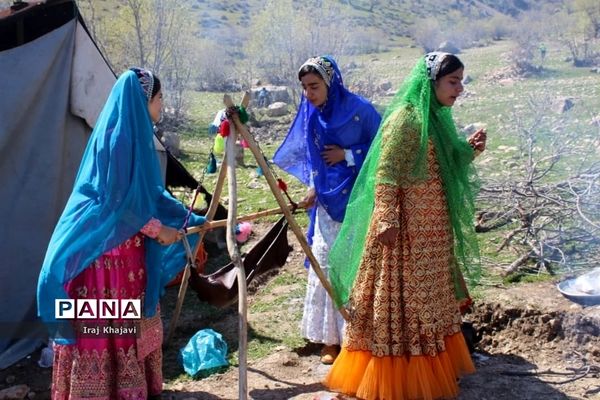 جشنواره غذاهای سنتی و صنایع دستی در روستای چمن سادات حسینی دهدزخوزستان