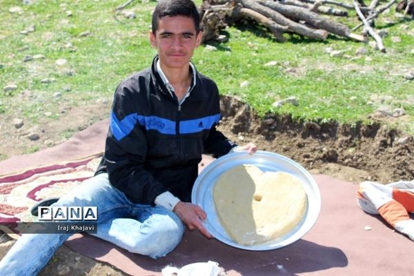 جشنواره غذاهای سنتی و صنایع دستی در روستای چمن سادات حسینی دهدزخوزستان