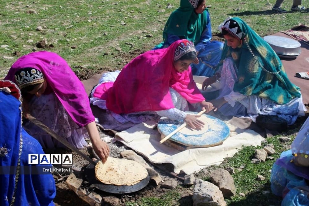 جشنواره غذاهای سنتی و صنایع دستی در روستای چمن سادات حسینی دهدزخوزستان