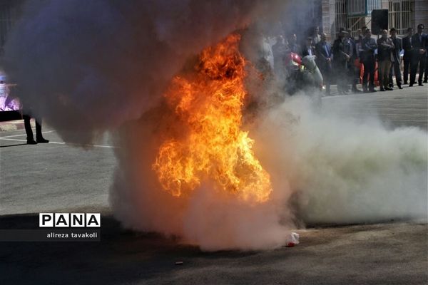 مانور استانی پیشگیری از حوادث چهارشنبه آخر سال در مشهد