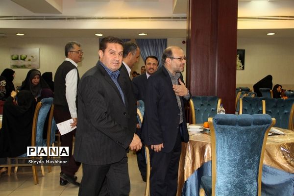 تجلیل از کادر پرورشی و تربیتی ناحیه یک ری
