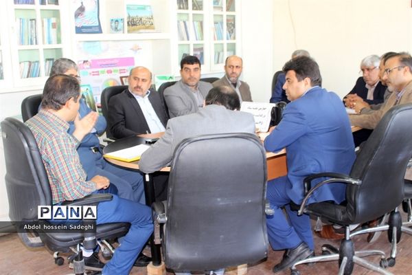 چهارمین جلسه ستاد بزرگداشت مقام معلم  در بوشهر