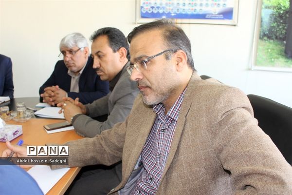 چهارمین جلسه ستاد بزرگداشت مقام معلم  در بوشهر