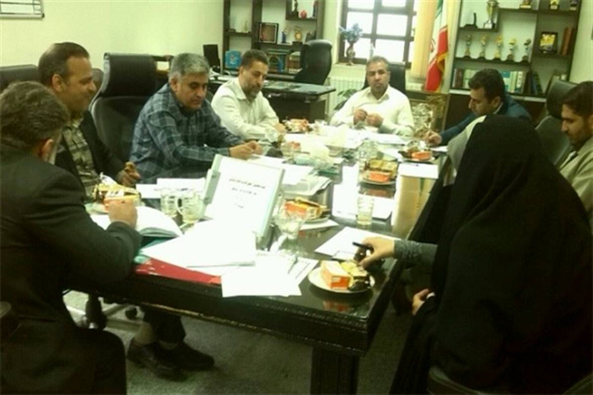 جلسه کارگروه برنامه ریزی "تحقق گام دوم " در حوزه پرورشی شهرکرد برگزار شد