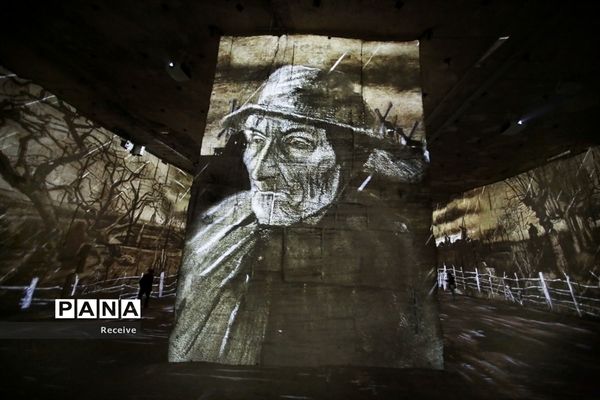 نمایشگاه آثار هنری در معادن سنگ آهک قدیمی جنوب فرانسه