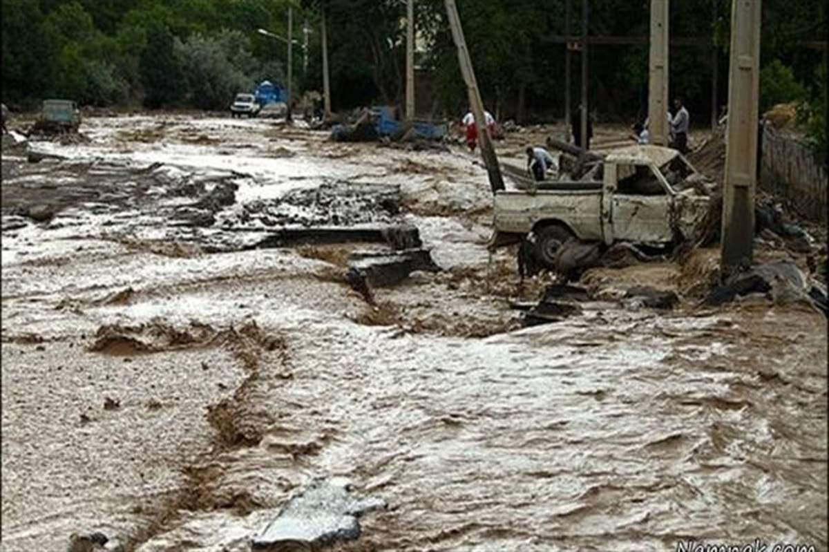 کمک سازمان دانش آموزی خراسان رضوی به سیل زدگان شمال کشور