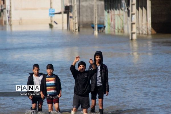 بازدید وزیر آموزش و پرورش از مدارس سیل زده استان گلستان