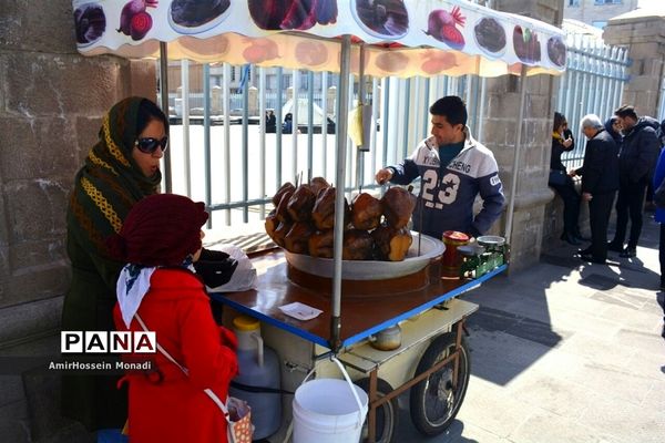 بازدیدمیهمانان نوروزی از اماکن گردشگری تبریز