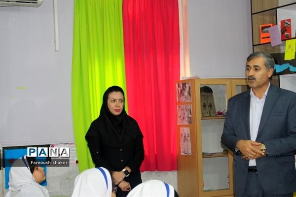 بازدید مدیرکل آموزش و پرورش استان بوشهر از دبستان مصلحیان