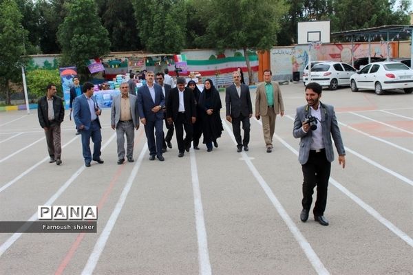 بازدید مدیرکل آموزش و پرورش استان بوشهر از دبستان مصلحیان