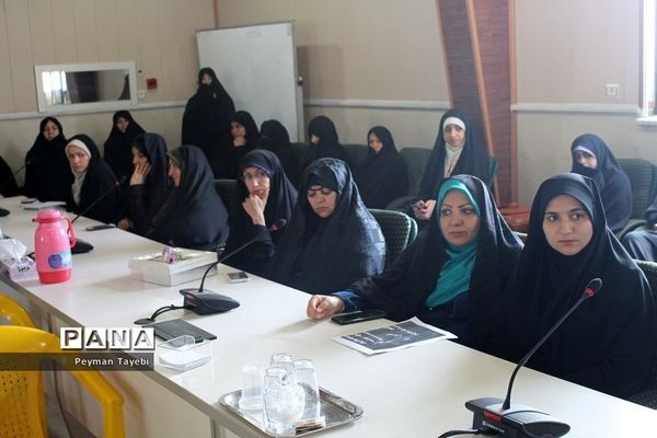 دیدار مسئولان آموزش و پرورش استان سمنان با پاسداران سپاه قائم آل محمد (عج) سمنان
