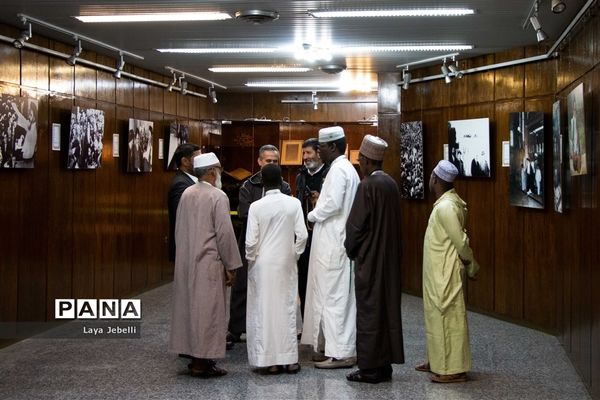 بازدید شرکت کنندگان ششمین دوره مسابقات بین المللی قرآن کریم از حسینیه جماران