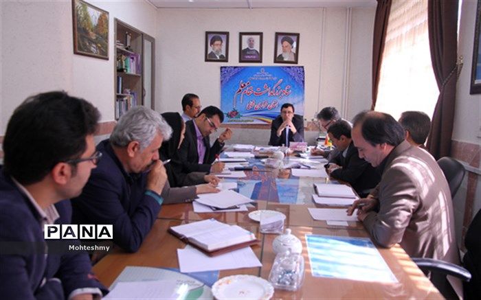 قریب به 270معلم استان در هفته گرامیداشت مقام معلم تجلیل می شود