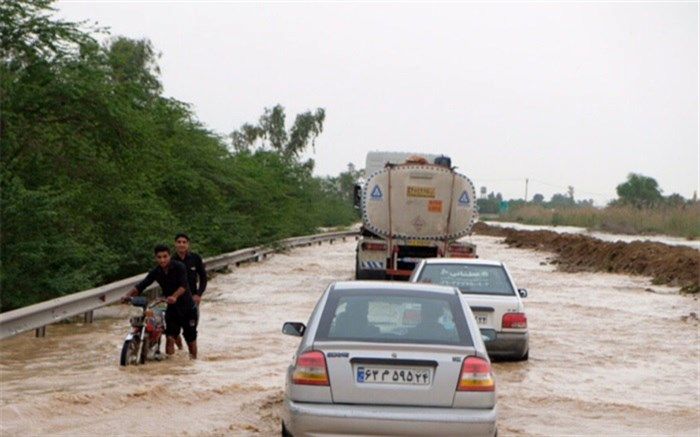 تمام مدارس شهرستان درمیان بجز اسدیه تعطیل شدند