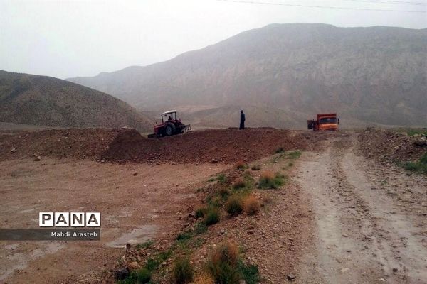 اقدامات مردم شهرستان خوسف برای مقابله با سیل