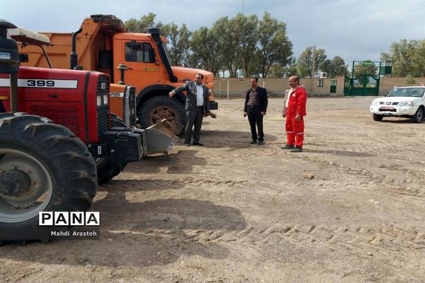 اقدامات مردم شهرستان خوسف برای مقابله با سیل