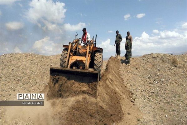 اقدامات مردم شهرستان خوسف برای مقابله با سیل