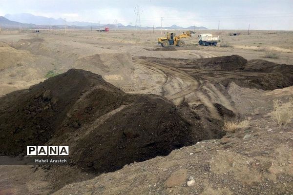 اقدامات مردم شهرستان خوسف برای مقابله با سیل