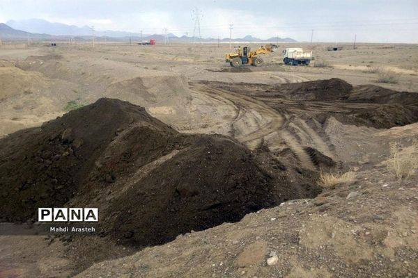 اقدامات مردم شهرستان خوسف برای مقابله با سیل