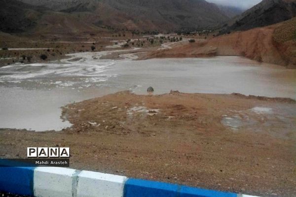 اقدامات مردم شهرستان خوسف برای مقابله با سیل