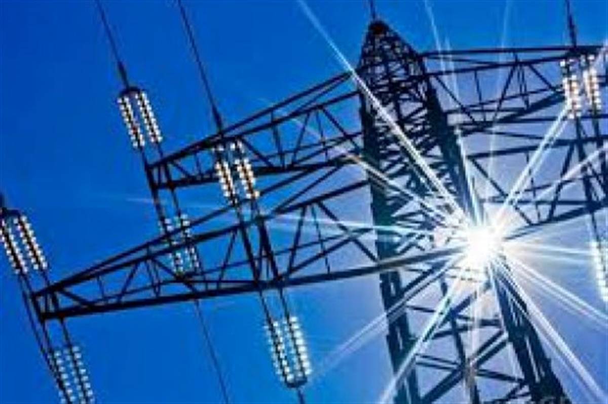 اجرای طرح توسعه بیش از ۲۳ هزار متر شبکه‌های توزیع برق دامغان
