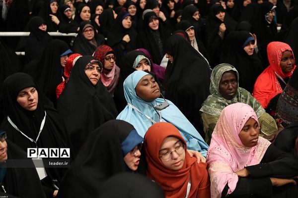 دیدار شرکت کنندگان در مسابقات بین‌المللی قرآن با رهبر انقلاب