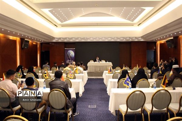جلسه آشنایی و توجیهی دانش‌آموزان شرکت‌کننده در ششمین دوره مسابقات بین‌المللی قرآن‌کریم