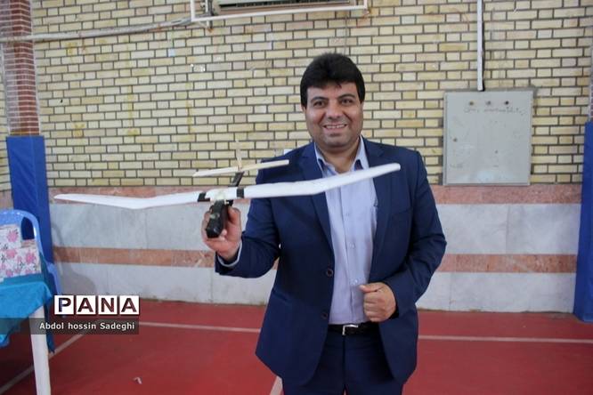مسابقات گلایدر اولیای دانش‌آموزان پسر شهرستان بوشهر