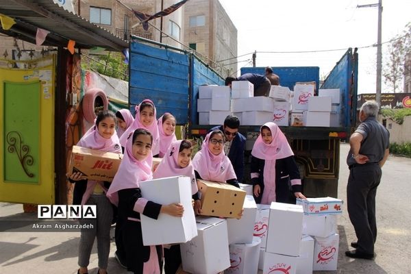 پویش ملی «سیل مهربانی همکلاسی‌ها» در مدرسه آفرینش آمل