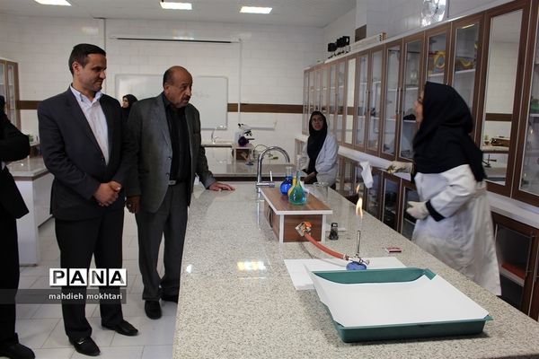 افتتاح نمایشگاه دروس تخصصی در مدارس استان یزد