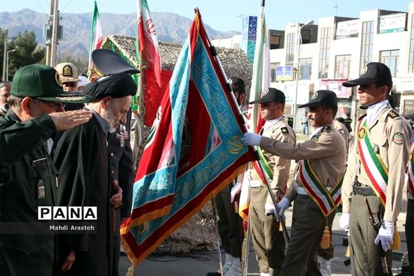 مراسم رژه ارتش جمهوری اسلامی ایران درخراسان جنوبی