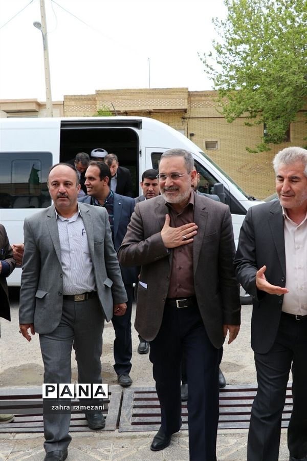 سفر وزیر آموزش و پرورش به شهرستان پاسارگاد