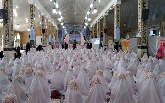 مراسم جشن تکلیف بیش از 450 دانش آموز دختر مینودشتی برگزار شد