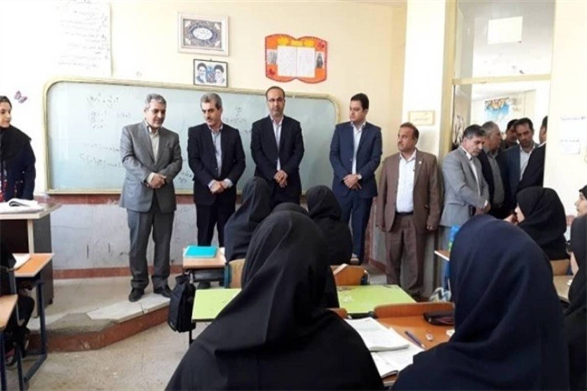 پوشش ۵۴هزار دانش‌آموز مناطق سیل‌زده خوزستان در طرح آموزش الکترونیکی