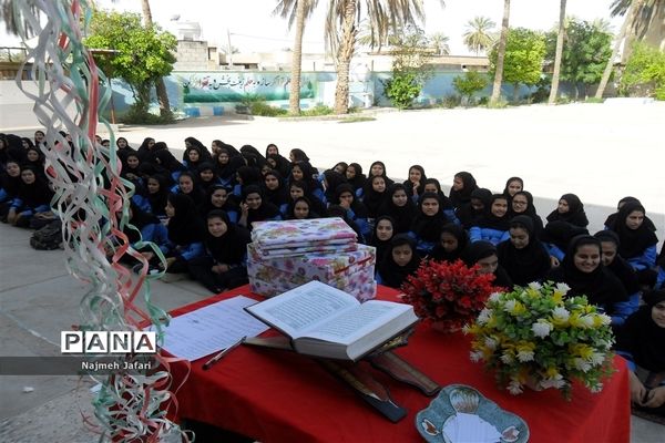 جشن نیمه شعبان در آموزشگاه شهید انصاری زرین دشت