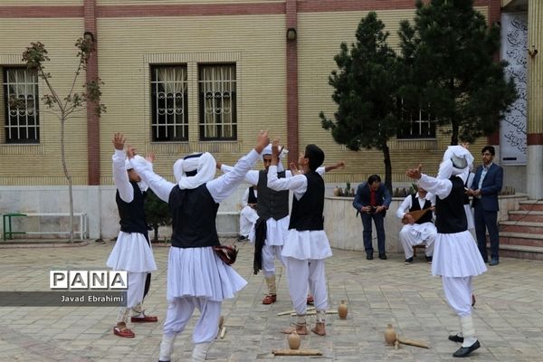 روز دوم جشنواره فرهنگی هنری دانش‌آموزان پسرخراسان رضوی روز