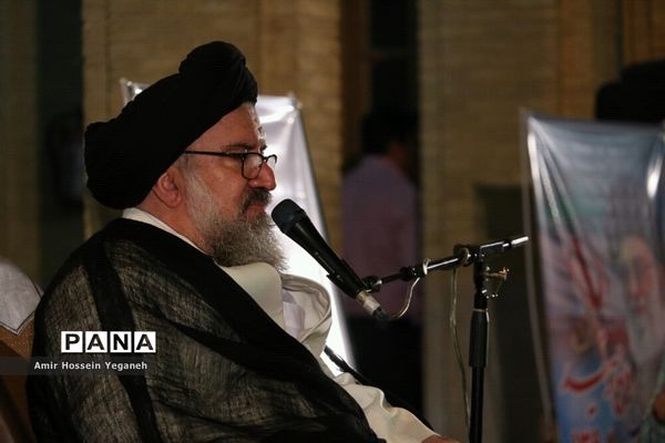 مراسم گرامیداشت سالروز تاسیس سپاه پاسداران انقلاب اسلامی با حضور آیت الله خاتمی در جزیره کیش