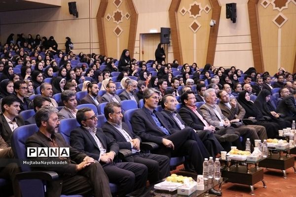 اختتامیه مسابقات فرهنگی و هنری دانش آموزان دختر خراسان رضوی در مشهد