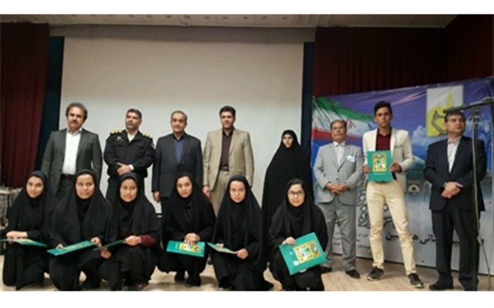 تجلیل از برگزدیگان استانی جشنواره نوجوان سالم در نیشابور