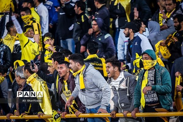 دیدارتیم‌های پرسپولیس و سپاهان