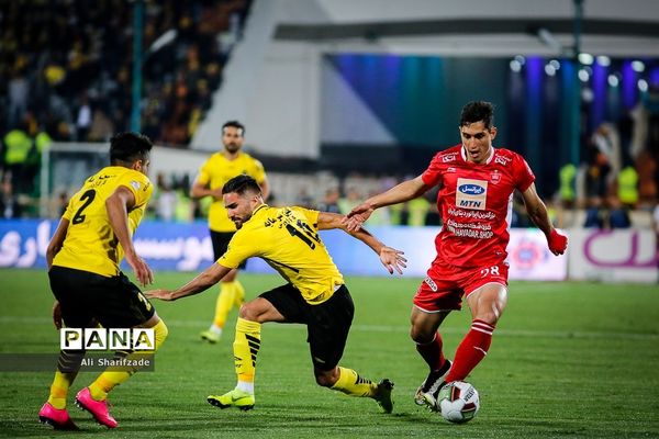 دیدارتیم‌های پرسپولیس و سپاهان