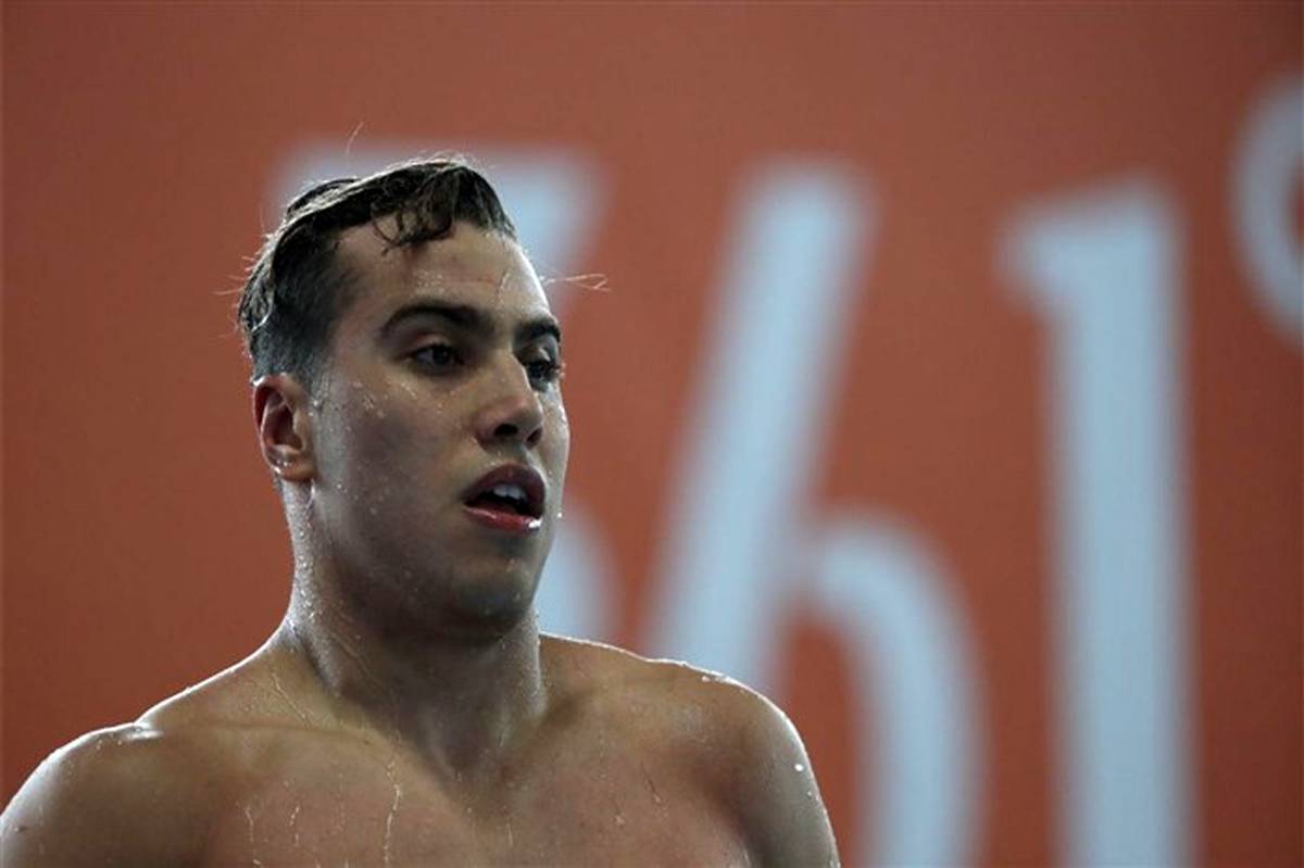 مدال طلای جهانی بر گردن شناگر البرزی