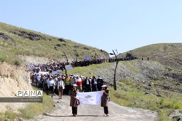 همایش بزرگ کوهپیمایی پیشتازان سازمان دانش‌آموزی خراسان رضوی-1