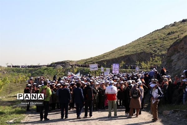 همایش بزرگ کوهپیمایی پیشتازان سازمان دانش‌آموزی خراسان رضوی-1