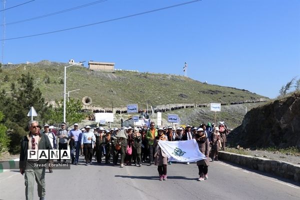 همایش بزرگ کوهپیمایی پیشتازان سازمان دانش‌آموزی خراسان رضوی-1