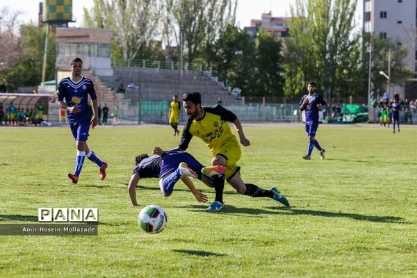 دیدار تیم‌های نود ارومیه و ملوان انزلی