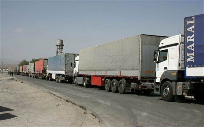 امسال ۱۱۲ میلیون دلار کالا از آذربایجان غربی صادر شد