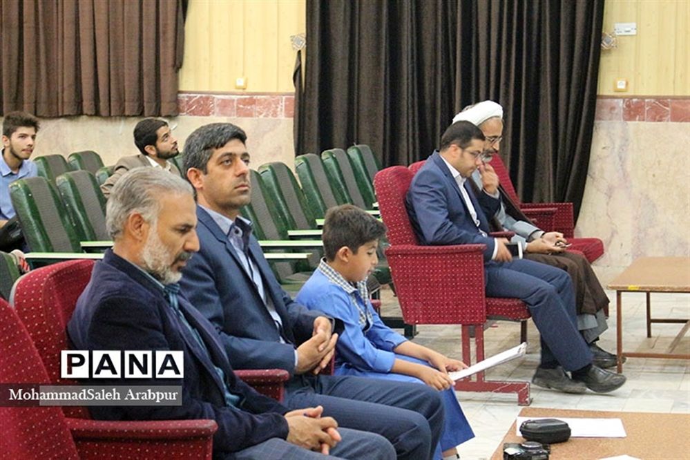گردهمایی روسای شورای دانش‌آموزی ناحیه 2 کرمان